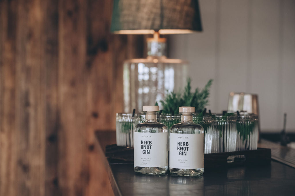 Herb Knot Gin